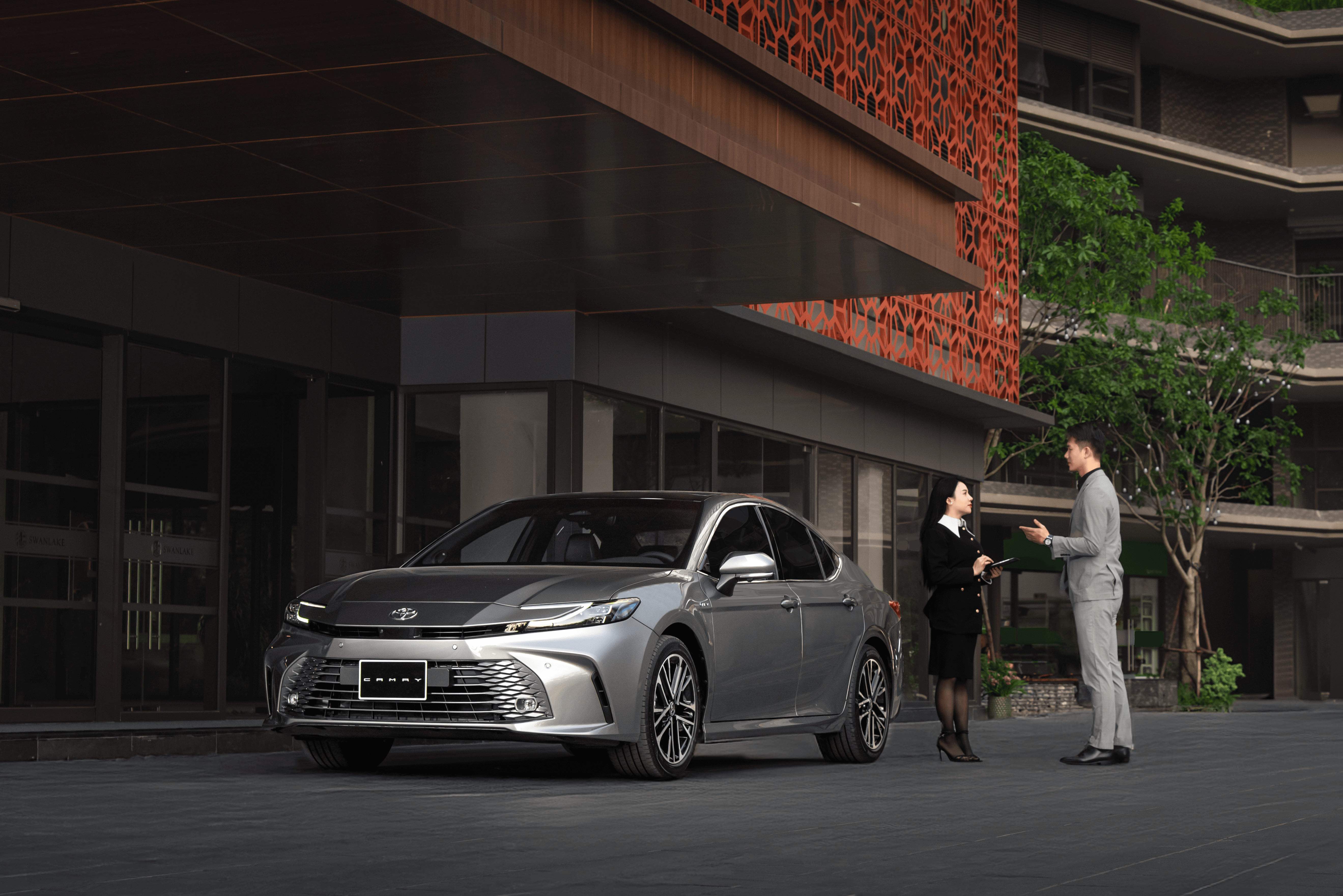 ngoại thất camry mới